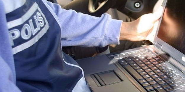 Bilgisayarında Gülen ve cinsel içerikli videolar çıktı!