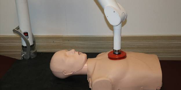 Bilim insanları otonom kontrollü kalp masajı cihazı geliştirdi