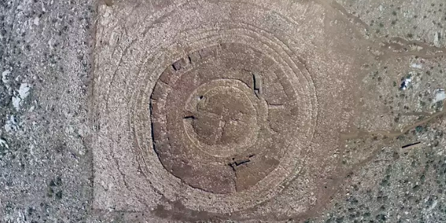 Bilim insanları şokta! 4 bin yıllık gizemli alan bulundu