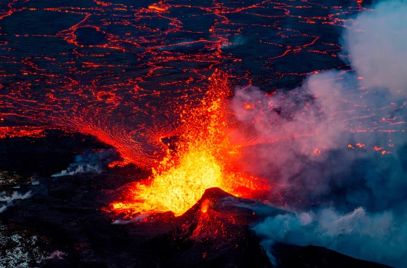 Bilim insanlarından korkutan açıklama! O ülkede patlamalar on yıllar sürebilir