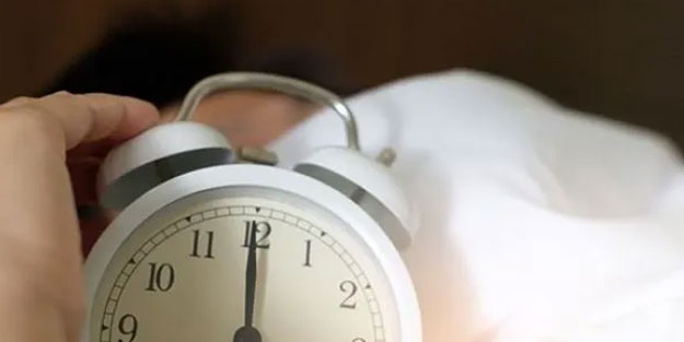 Bilim insanlarından uyku uyarısı
