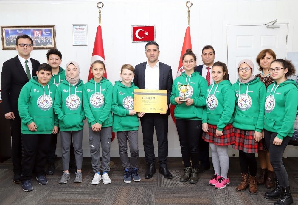 Bilim kahramanları Başkan Kayalar ile buluştu 