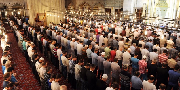 Bilim Kurulu üyesi açıkladı: Bayram namazı için vatandaşlara kritik uyarı