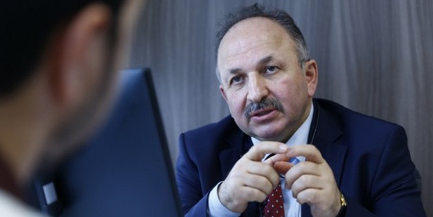 Bilim Kurulu Üyesi Prof. Öztürk 'Umre' eleştirilerini cevapladı: İtalya Arabistan'dan daha mı tehlikesizdi?