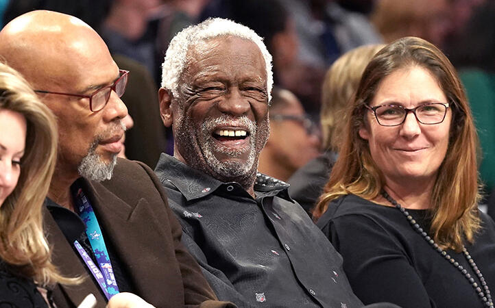 Bill Russell, yüzüğünü 44 yıl sonra aldı!