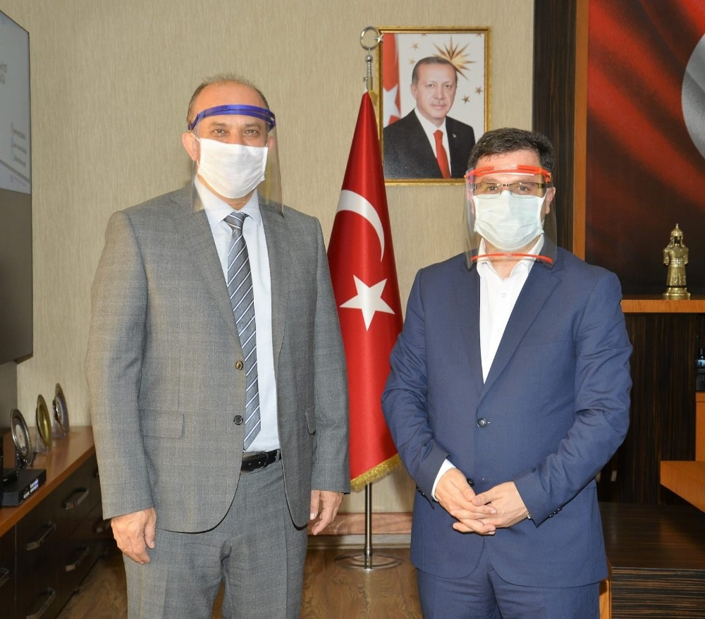 BİLSEM’lerde üretilen siperlikler emniyete teslim edildi 