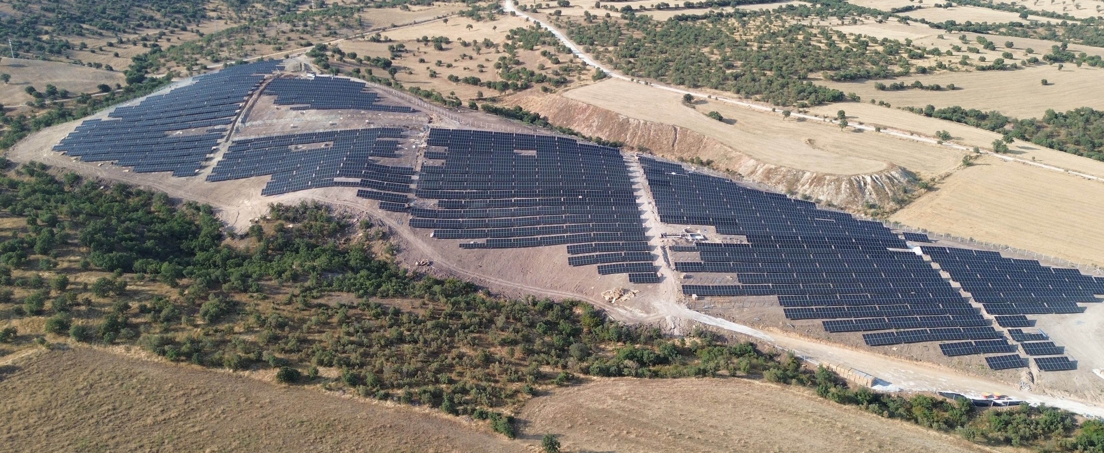 BİM, ilk arazi üzeri GES projesini Uşak'ta devreye aldı