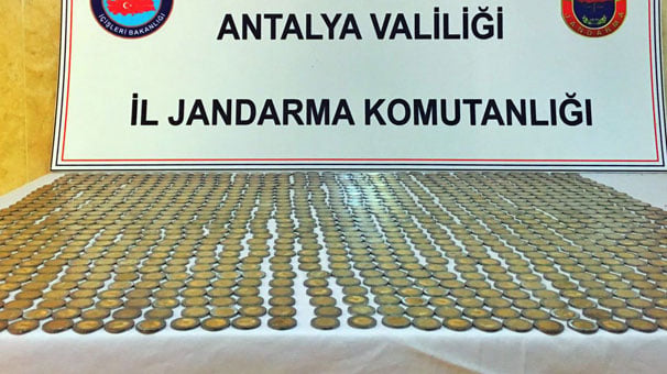 Bin 30 adet sahte 2 euro ele geçirildi