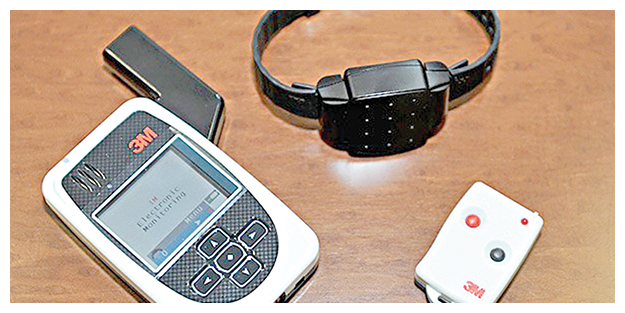 Bin 300 kişiye elektronik kelepce