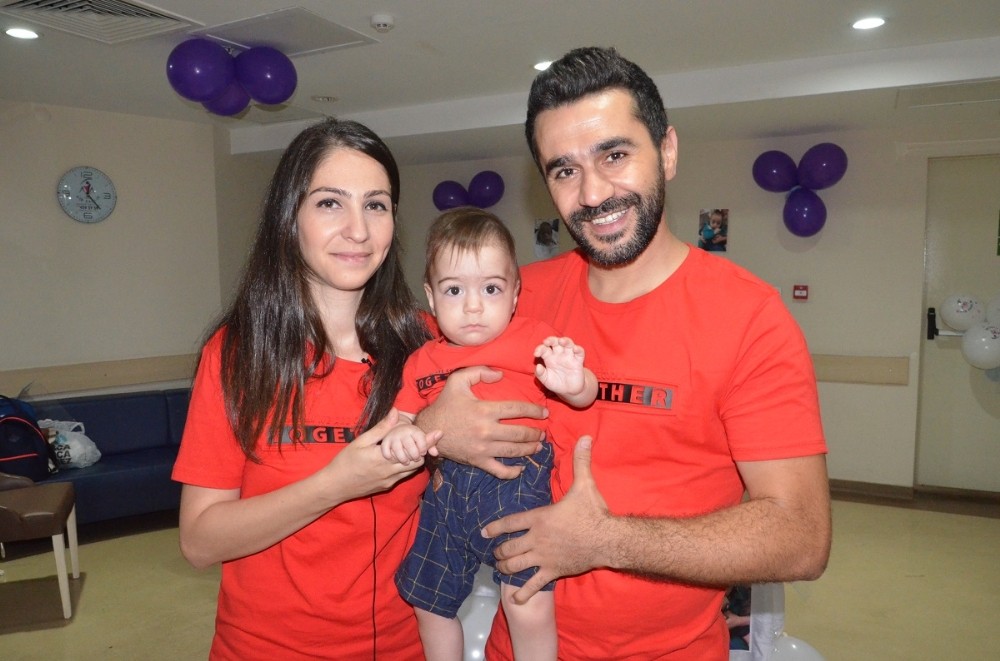Bin 40 gram olarak dünyaya gelen doğuştan mücadeleci bebek 