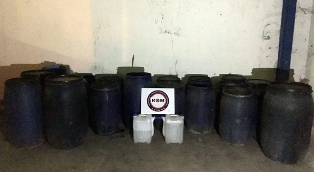 Bin 720 litre sahte içki ele geçirildi