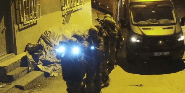 Bin polis operasyona katıldı! Çok sayıda tutuklama var