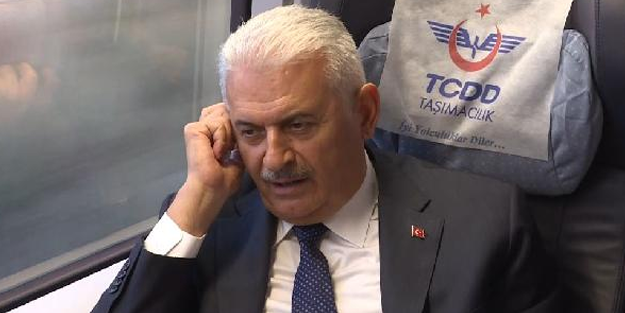 TBMM Başkanı Binali Yıldırım Ankara'ya hızlı trenle gitti