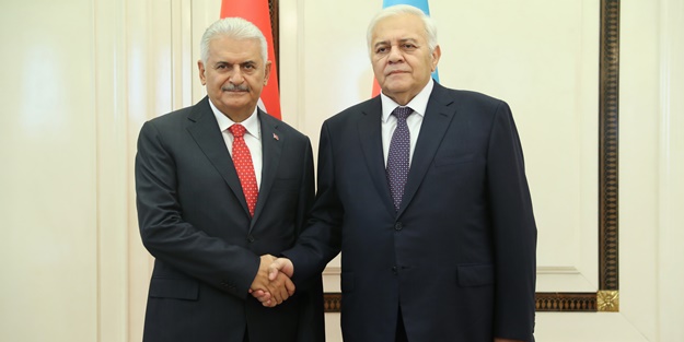 Binali Yıldırım Azeri mevkidaşıyıla görüştü