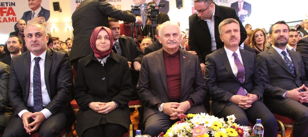 Binali Yıldırım: “Biz yoldan çıkmadık, bazıları menfaatinin bittiği durakta inmiştir” 