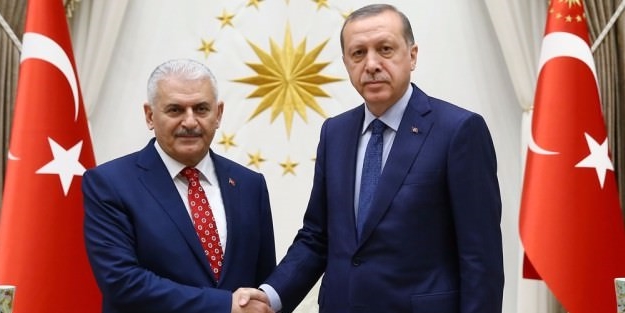 Binali Yıldırım Külliye'de
