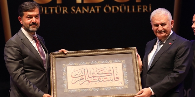 Binali Yıldırım, ÖNDER Kültür Ödül Töreni'nde konuştu: Zincirleri kırdık, prangaları söktük