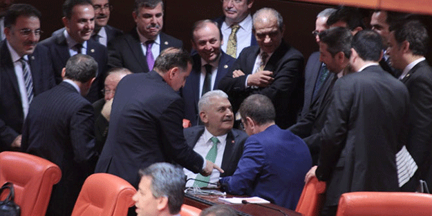 Binali Yıldırım’a yoğun ilgi