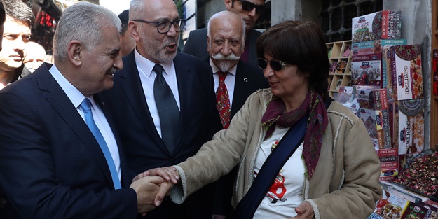 Binali Yıldırım'dan CHP, DP, İYİ Parti, DSP ve SP çadırlarına ziyaret