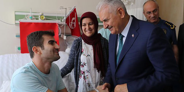 Binali Yıldırım'dan GATA'ya sürpriz ziyaret!
