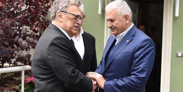 Binali Yıldırım'dan Mesut Yılmaz'a sürpriz ziyaret