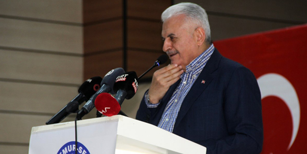 Binali Yıldırım'ın Cumhurbaşkanı Erdoğan'la yaşadığı 'aksakallı' hikayesi gülümsetti