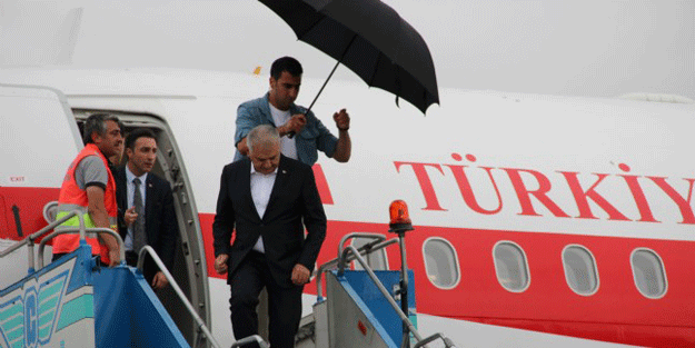 Binali Yıldırım'ın uçağı yoğun sis nedeniyle inemedi…