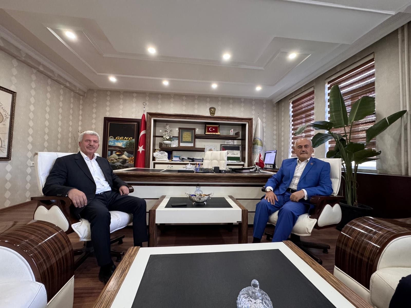 Bingöl Genç İlçe Belediye Başkanı Kemal Tartar ile dobra dobra