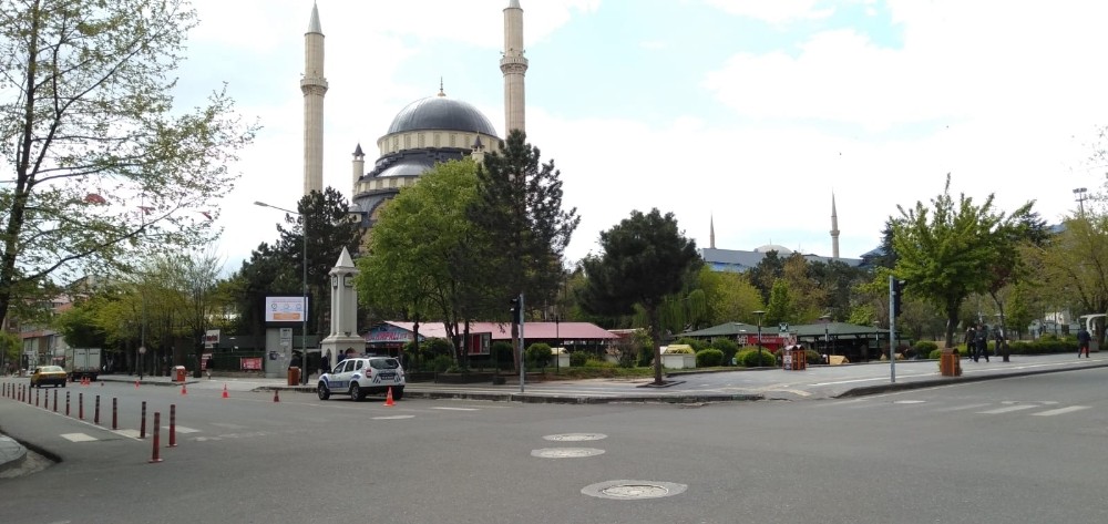 Bingöl korona virüs tedbirlerine gönüllü uyuyor 