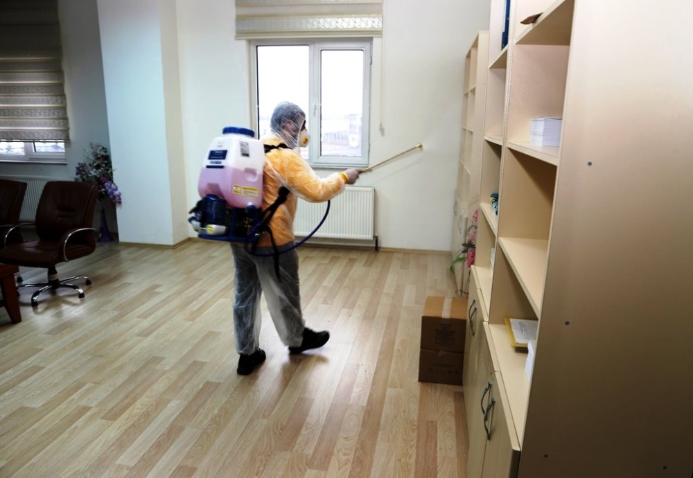 Bingöl Üniversitesi’nde korona virüsüne karşı dezenfekte çalışması 