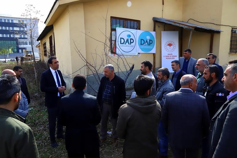 Bingöl’de çiftçilere yem tohumları dağıtıldı 