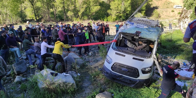 Bingöl'de feci kaza! Çok sayıda yaralı var