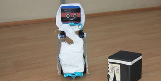 Bingöl'de öğrenciler 'Hacı Robot' tasarladı