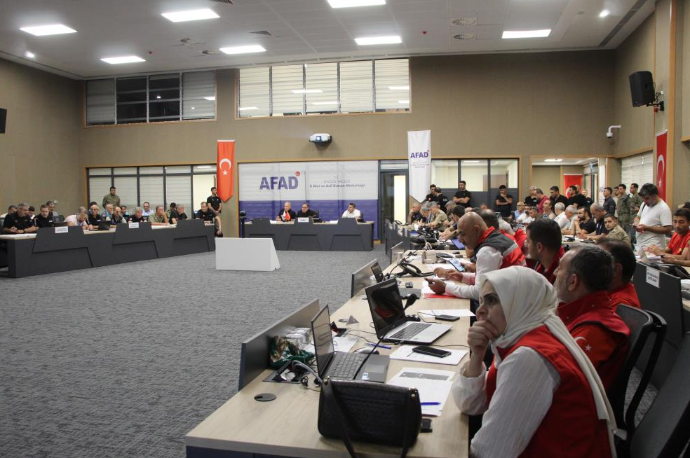 Bingöl’de olası 7 büyüklüğündeki deprem için bölgesel tatbikat başladı