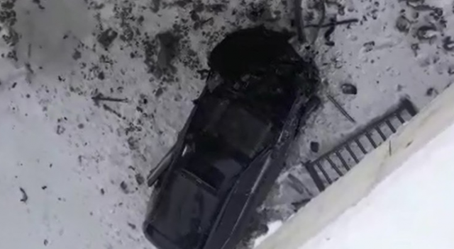 Bingöl'de otomobil köprüden uçtu: 1 yaralı