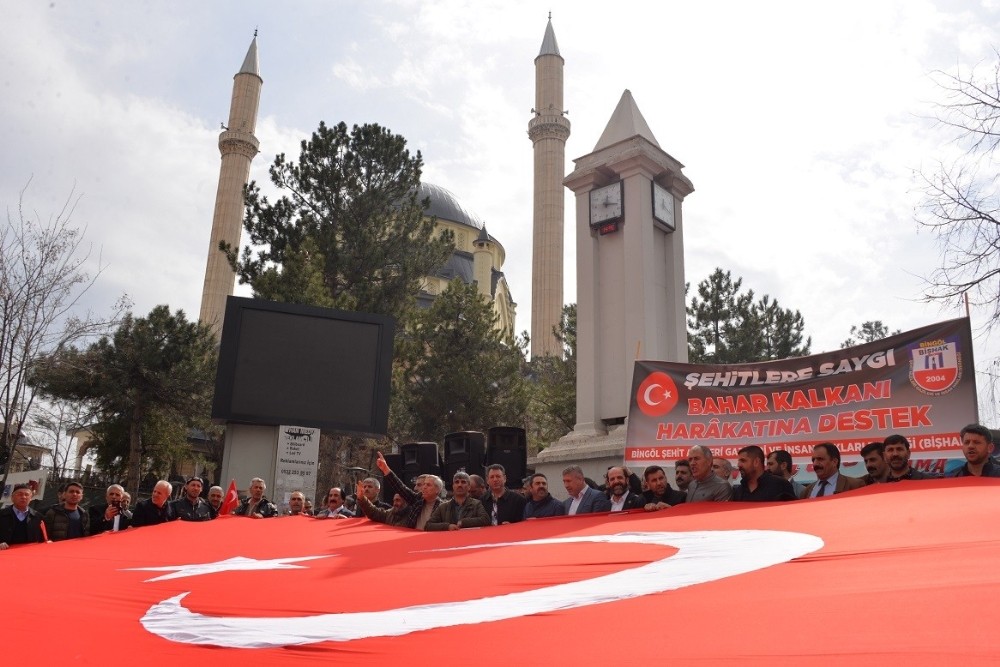 Bingöl’de şehit ve gazi ailelerinden, Mehmetçiğe destek 