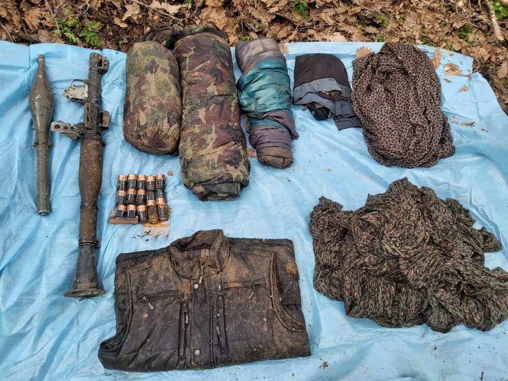 Bingöl’de, teröristlerin mühimmat ve malzemeleri ele geçirildi 
