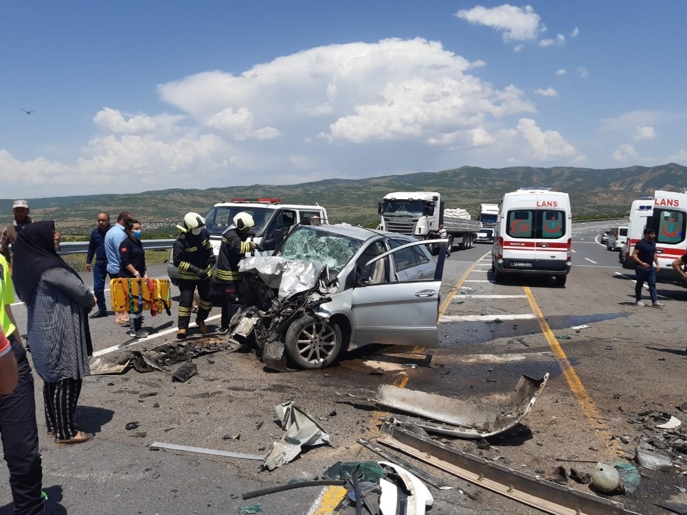 Bingöl’de trafik kazası: 5 yaralı 