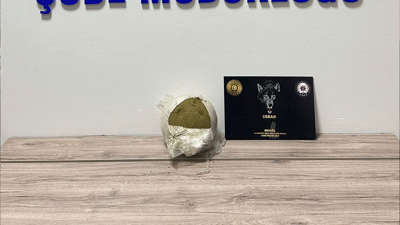 Bingöl’de uyuşturucu operasyonu! 1,5 kilo toz esrar ele geçirildi!