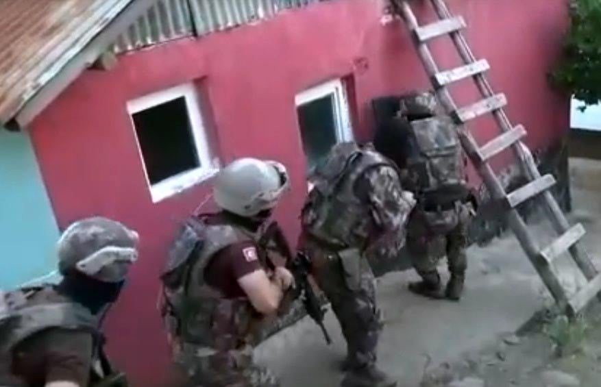 Bingöl’de uyuşturucu operasyonu: 20 tutuklama 