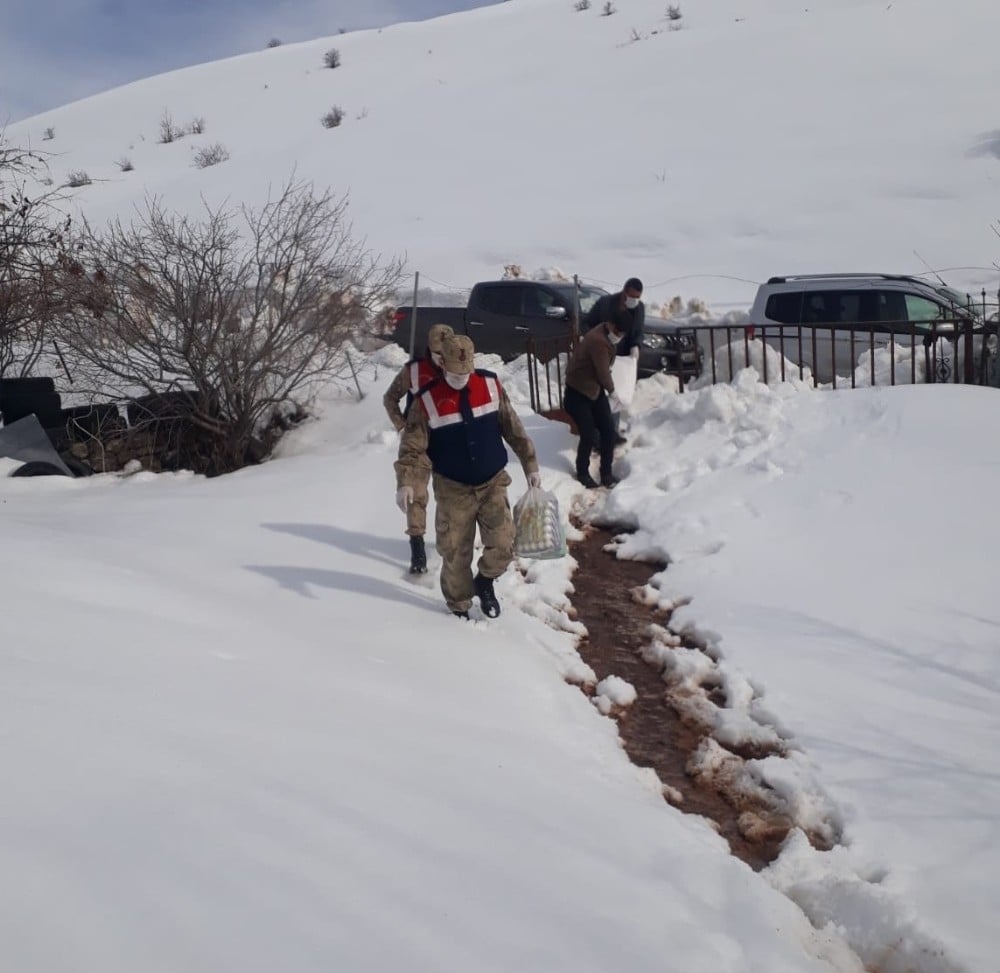 Bingöl’de Vefa Sosyal Destek Grubu ilçe ve köylerde de görevde 