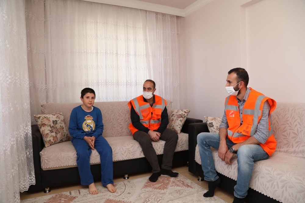 Bingöl’de yetim ve öksüzlere ziyaret 