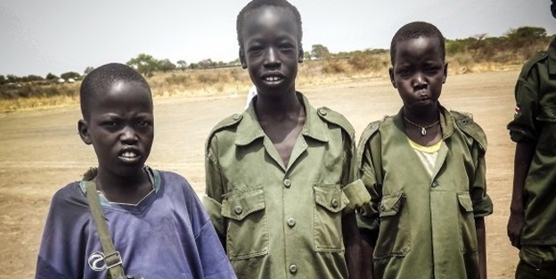 Binlerce çocuk askere özgürlük