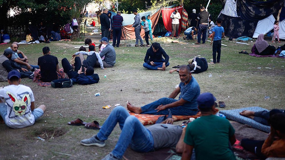 Binlerce Filistinli içecek su bile bulamıyor