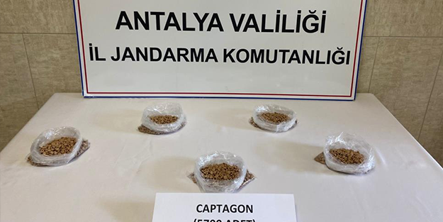 Binlerce uyuşturucu hap ele geçirildi