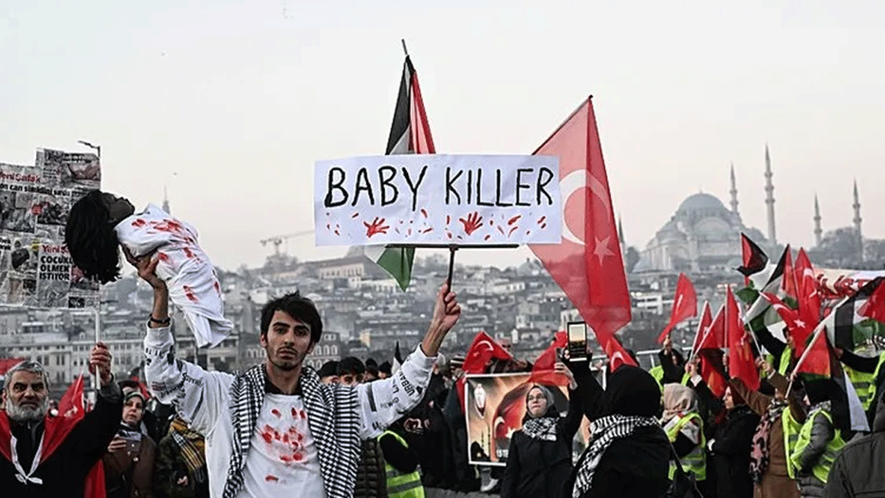 Binlerce vatandaş Gazze için Galata Köprüsü'nde! Şehitlerimize rahmet Filistin'e destek