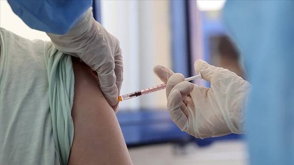 BioNTech aşısı gençlerde çocuklarda etkili mi? Çocuklara Alman aşısı yapılıyor mu?