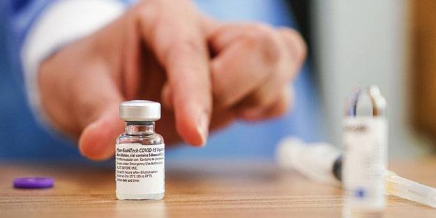 Biontech aşısında üçüncü doz sonrası en yaygın yan etkiler açıklandı