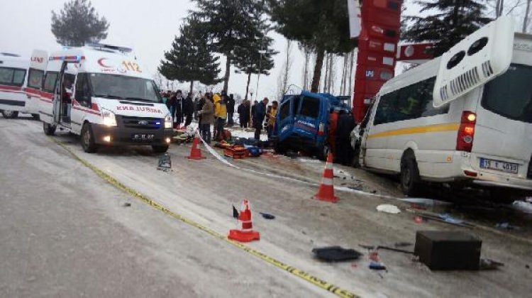 Bir acı haber de Çorum'dan: 1 şehit, 13 yaralı