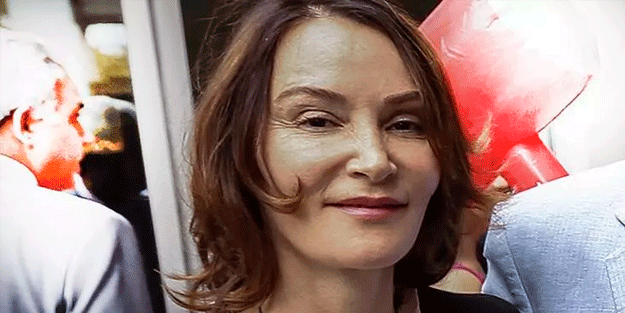 Bir açıklama da Deniz Baykal'ın kızından: Masadan kalkmasının tek sebebi var